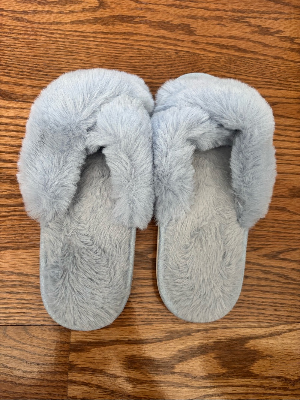 Cozy Plush Women's Slide Slippers in Light Gray